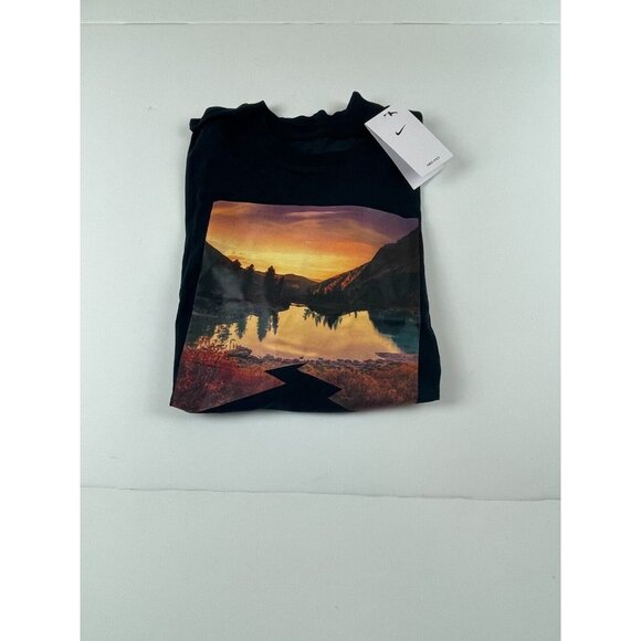 Nike Graphic T-Shirt Black FD0120-010 Medium No Tags Special - Picture 3 of 3